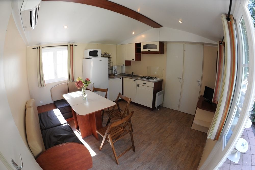 Camping International Калви Екстериор снимка